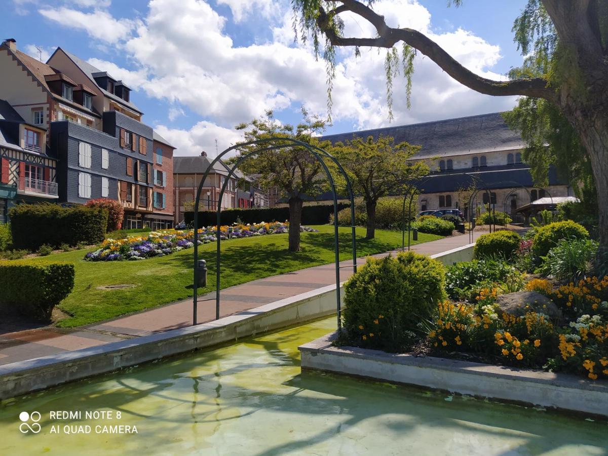 Bel Appartement A Honfleur Eksteriør billede